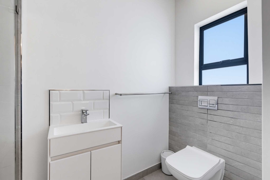 4 Bedroom Property for Sale in Sandown Western Cape